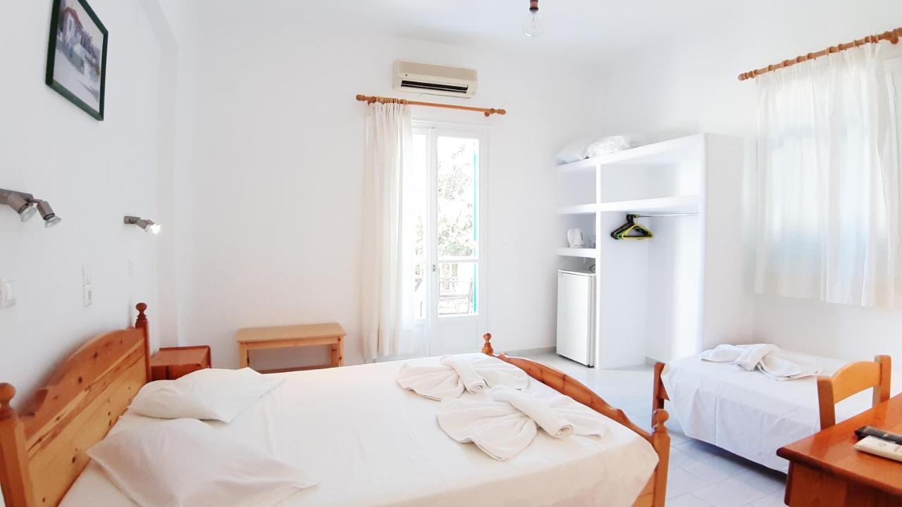 Bizas Rooms & Studios Parikia  Ngoại thất bức ảnh